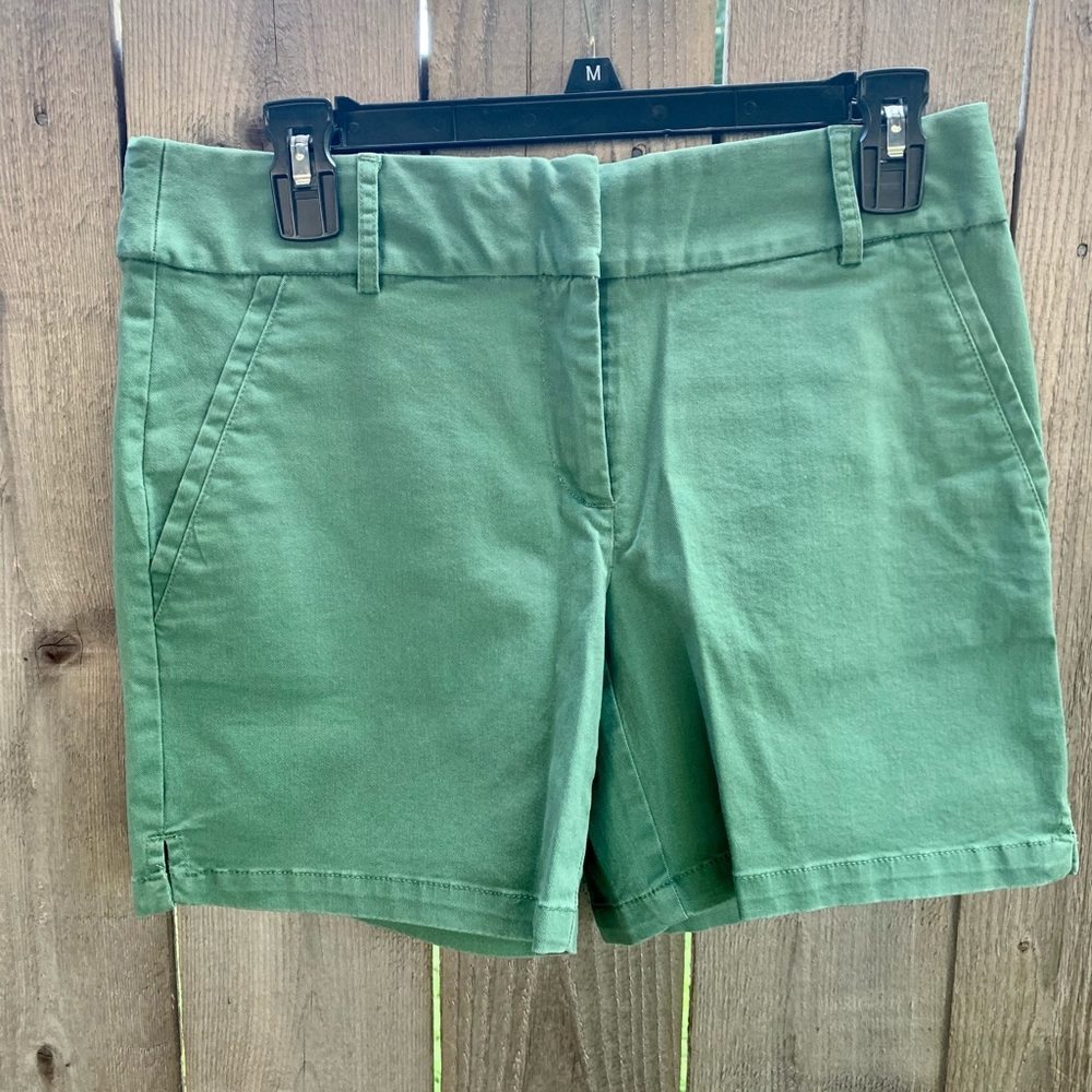 Women’s Size 4 Green Riviera Summer Shorts